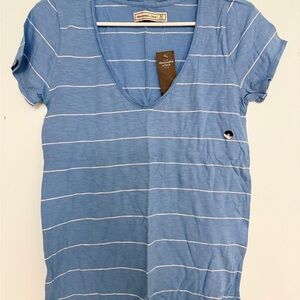 Abercrombie & Fitch Women’s T-shirt Size Medium